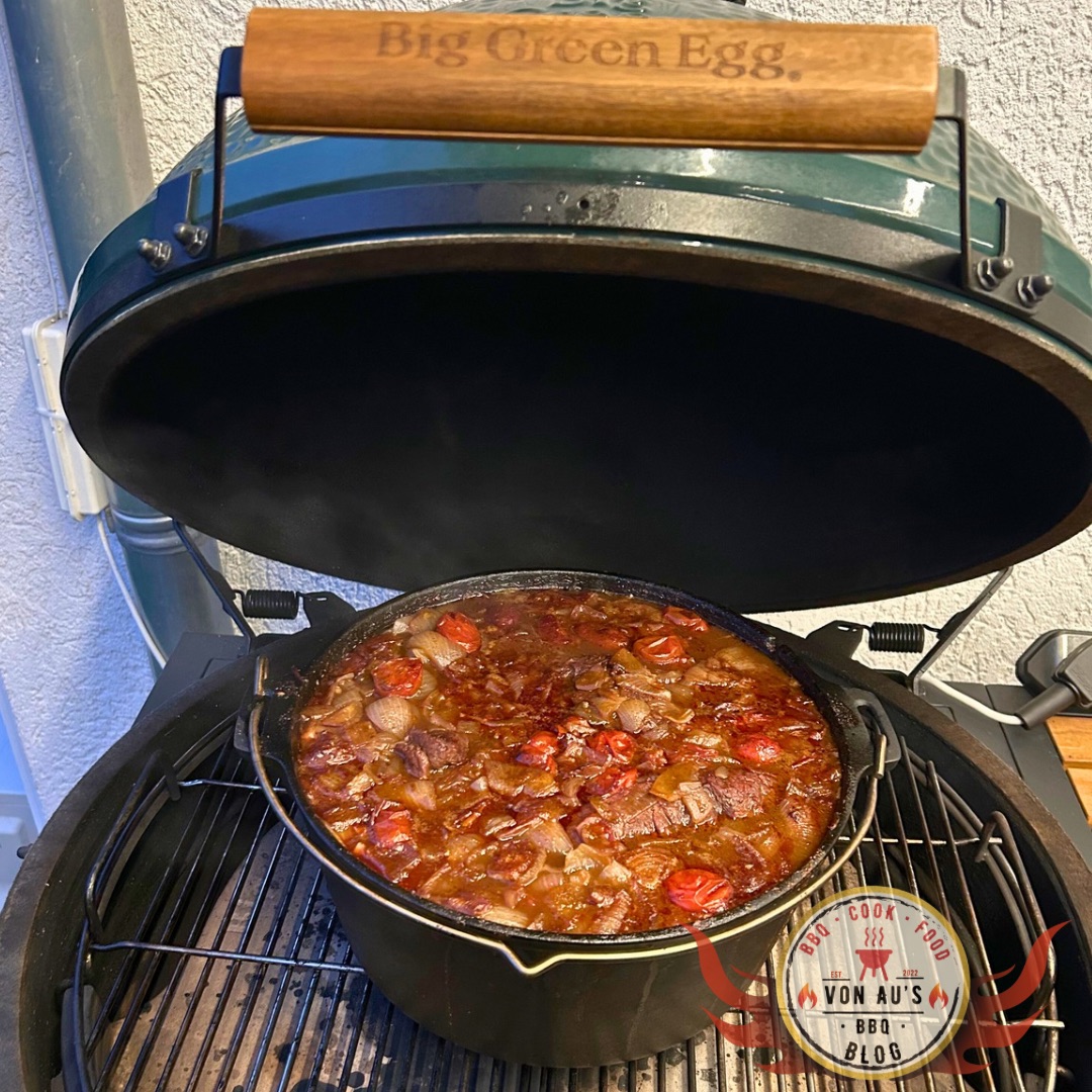 Cola-Pulled-Beef im Dutch Oven